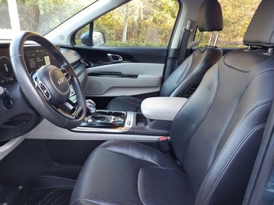 2023 Kia Carnival SX