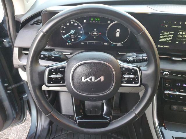 2023 Kia Carnival SX