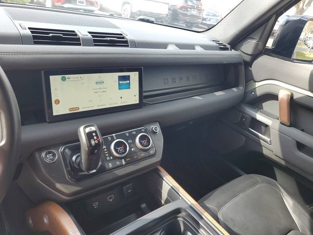 2023 Land Rover Defender X-Dynamic SE