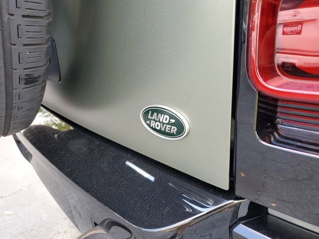 2023 Land Rover Defender X-Dynamic SE