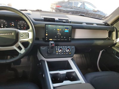 2025 Land Rover Defender X-Dynamic SE