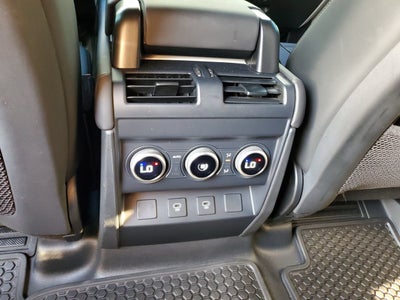 2025 Land Rover Defender X-Dynamic SE