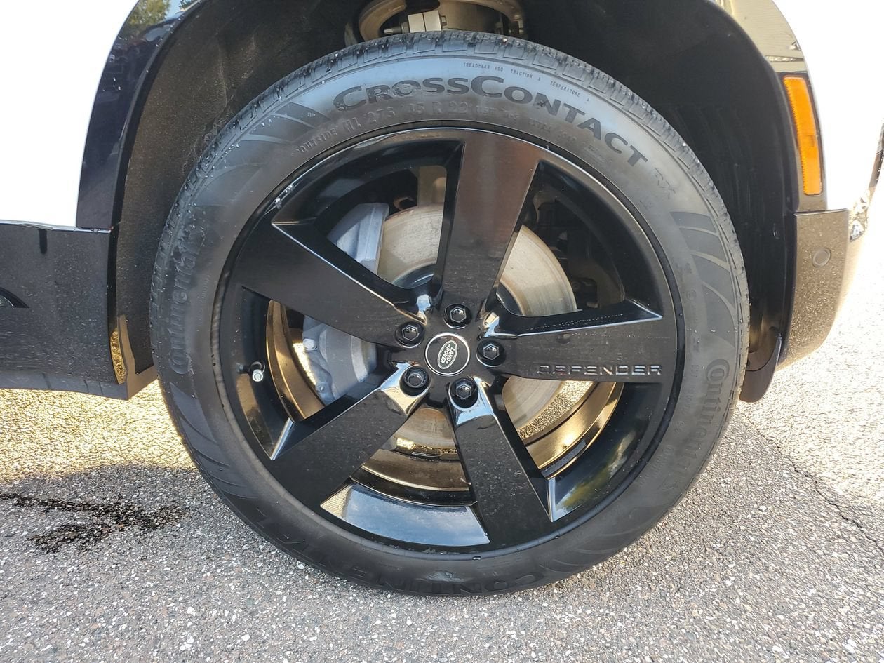 2025 Land Rover Defender X-Dynamic SE