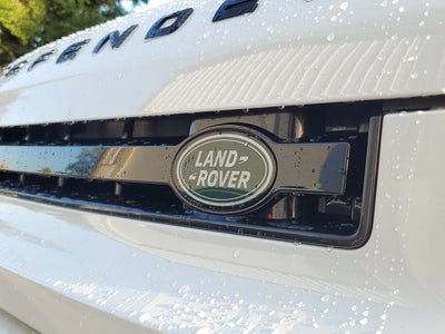 2025 Land Rover Defender X-Dynamic SE