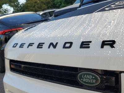 2025 Land Rover Defender X-Dynamic SE