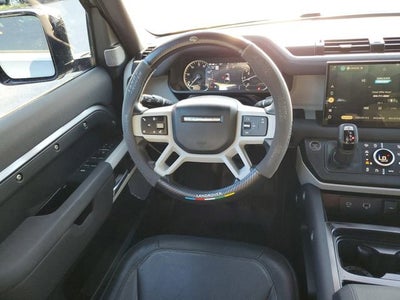 2023 Land Rover Defender 130 X-Dynamic SE