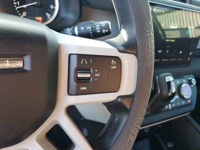 2023 Land Rover Defender 130 X-Dynamic SE