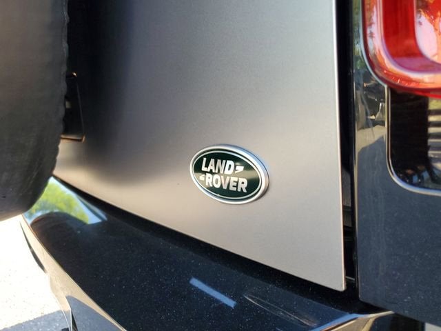 2023 Land Rover Defender 130 X-Dynamic SE