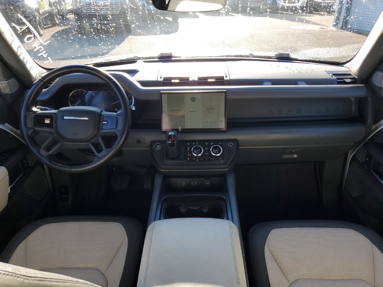 2023 Land Rover Defender X-Dynamic SE