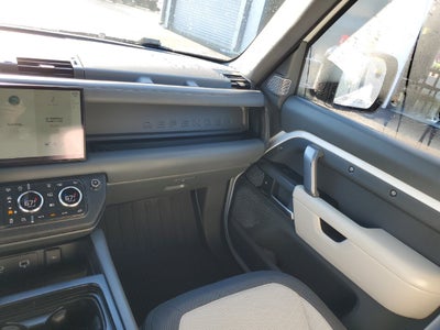 2023 Land Rover Defender X-Dynamic SE