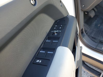 2023 Land Rover Defender X-Dynamic SE