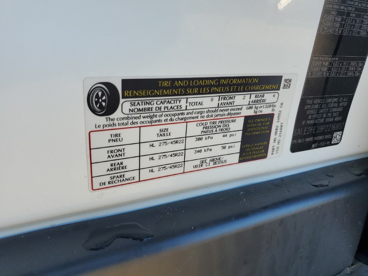 2023 Land Rover Defender X-Dynamic SE