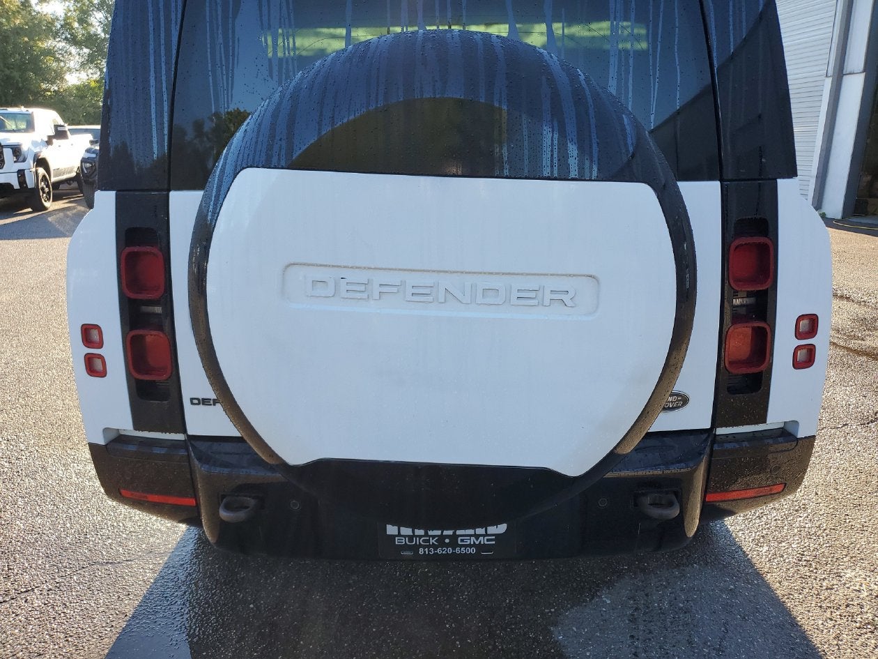 2023 Land Rover Defender X-Dynamic SE