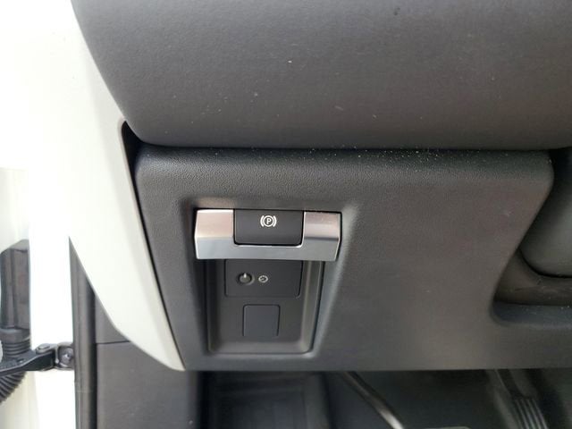 2024 Land Rover Defender 110 P400 S