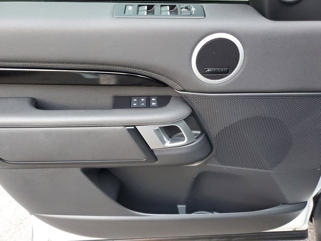 2024 Land Rover Discovery S