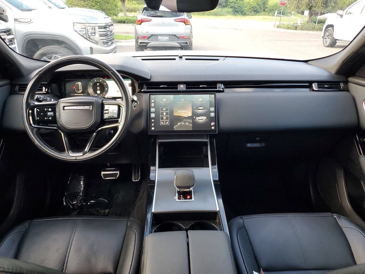 2025 Land Rover Range Rover Velar Dynamic SE