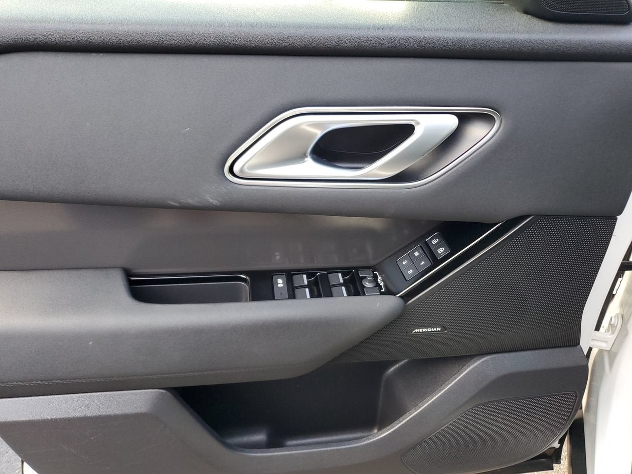 2025 Land Rover Range Rover Velar Dynamic SE