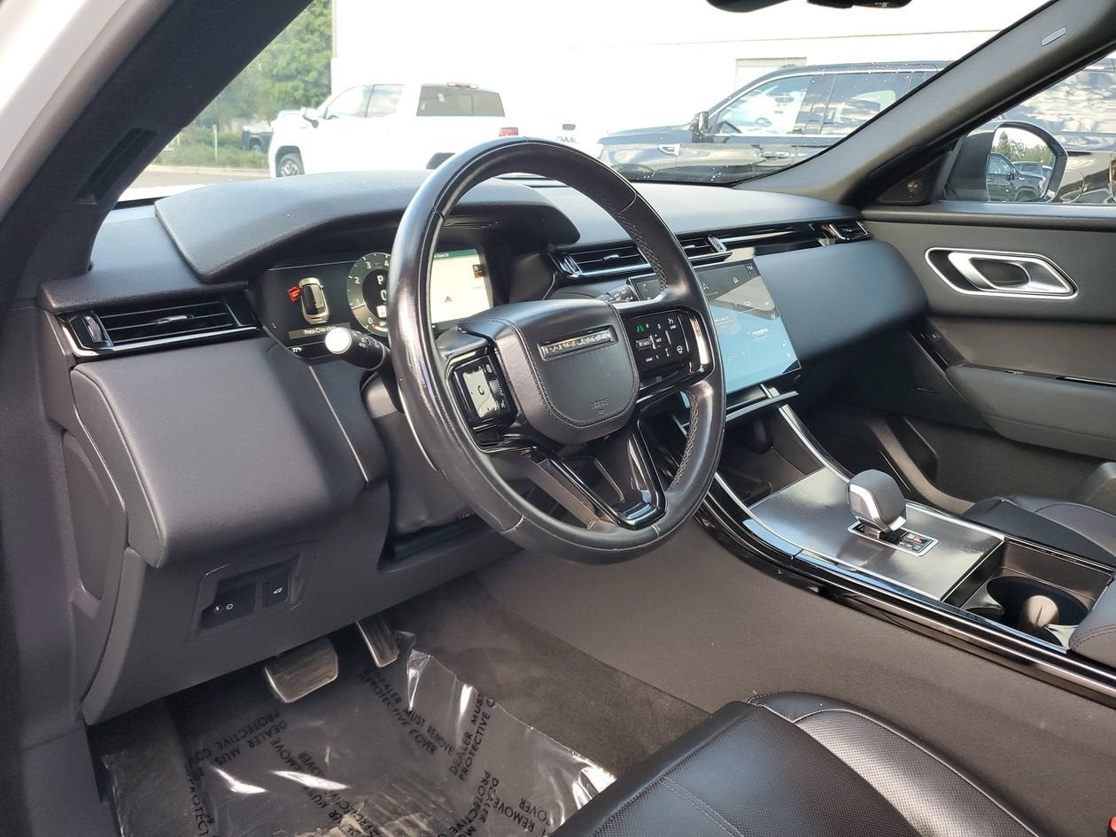 2025 Land Rover Range Rover Velar Dynamic SE