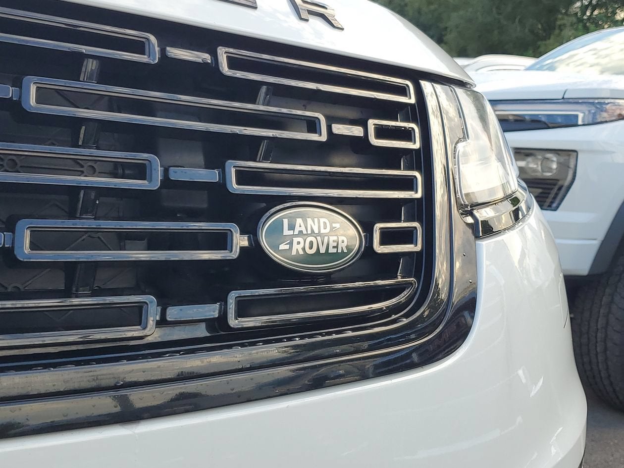 2025 Land Rover Range Rover Velar Dynamic SE
