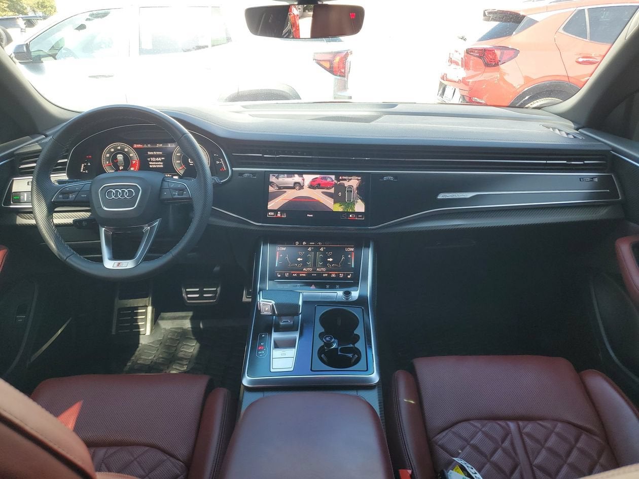 2024 Audi SQ8 Premium Plus