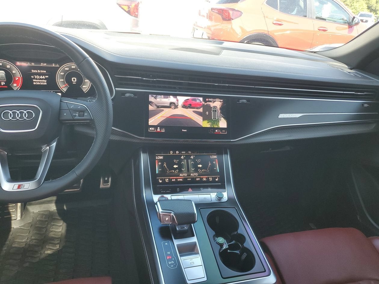 2024 Audi SQ8 Premium Plus