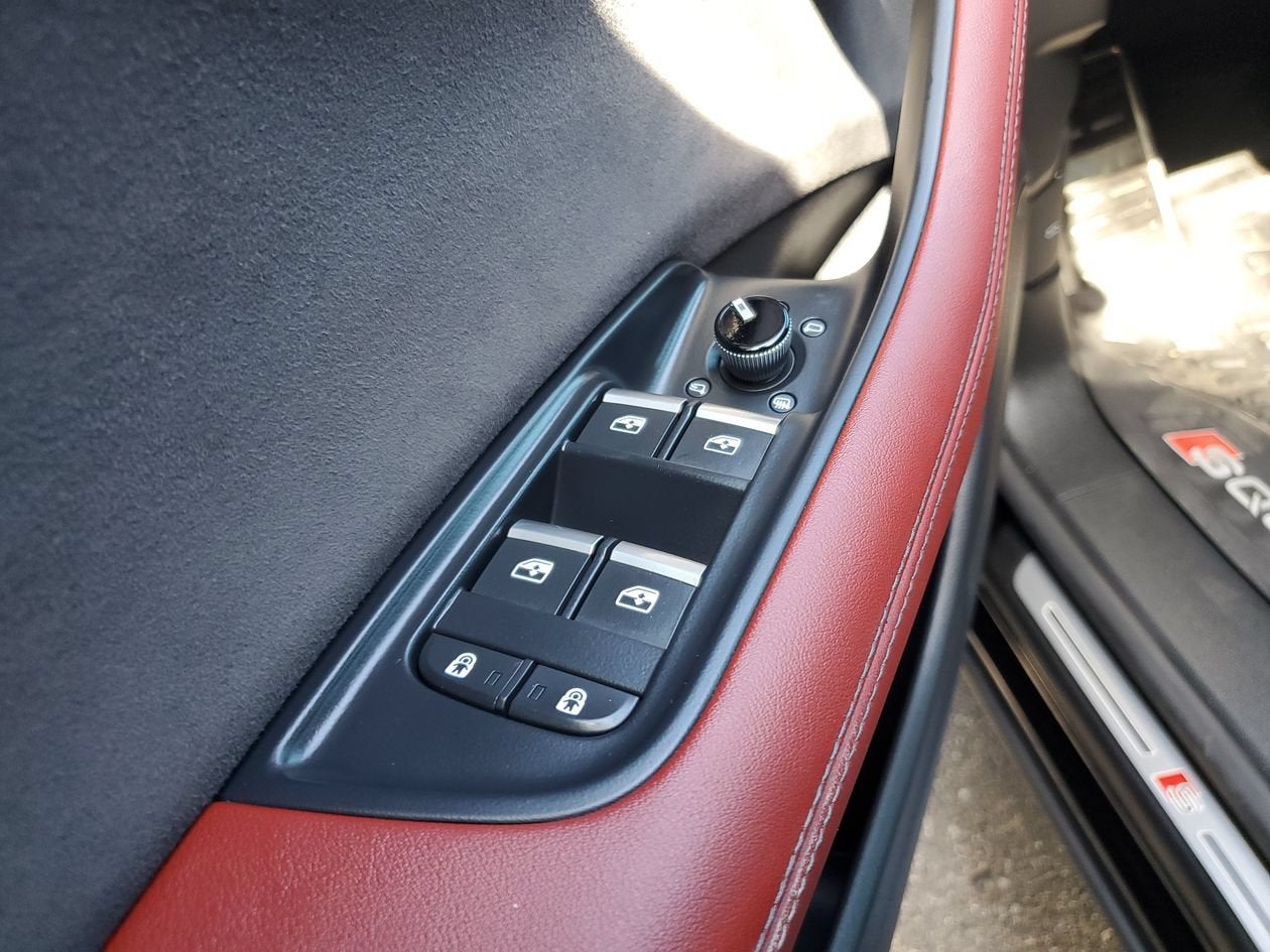 2024 Audi SQ8 Premium Plus
