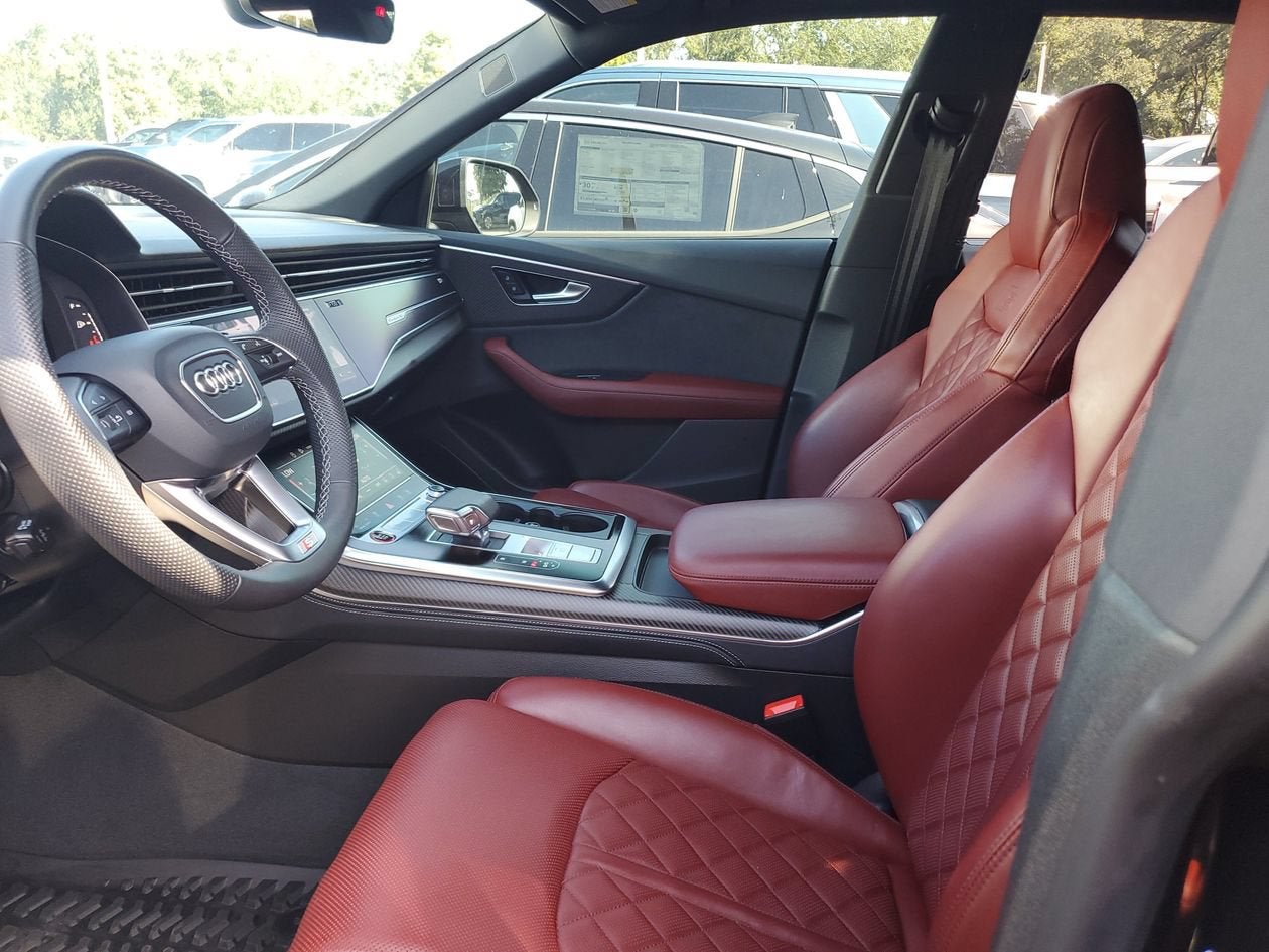 2024 Audi SQ8 Premium Plus