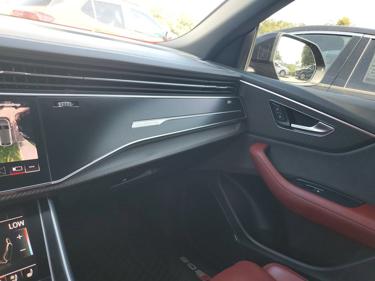 2024 Audi SQ8 Premium Plus