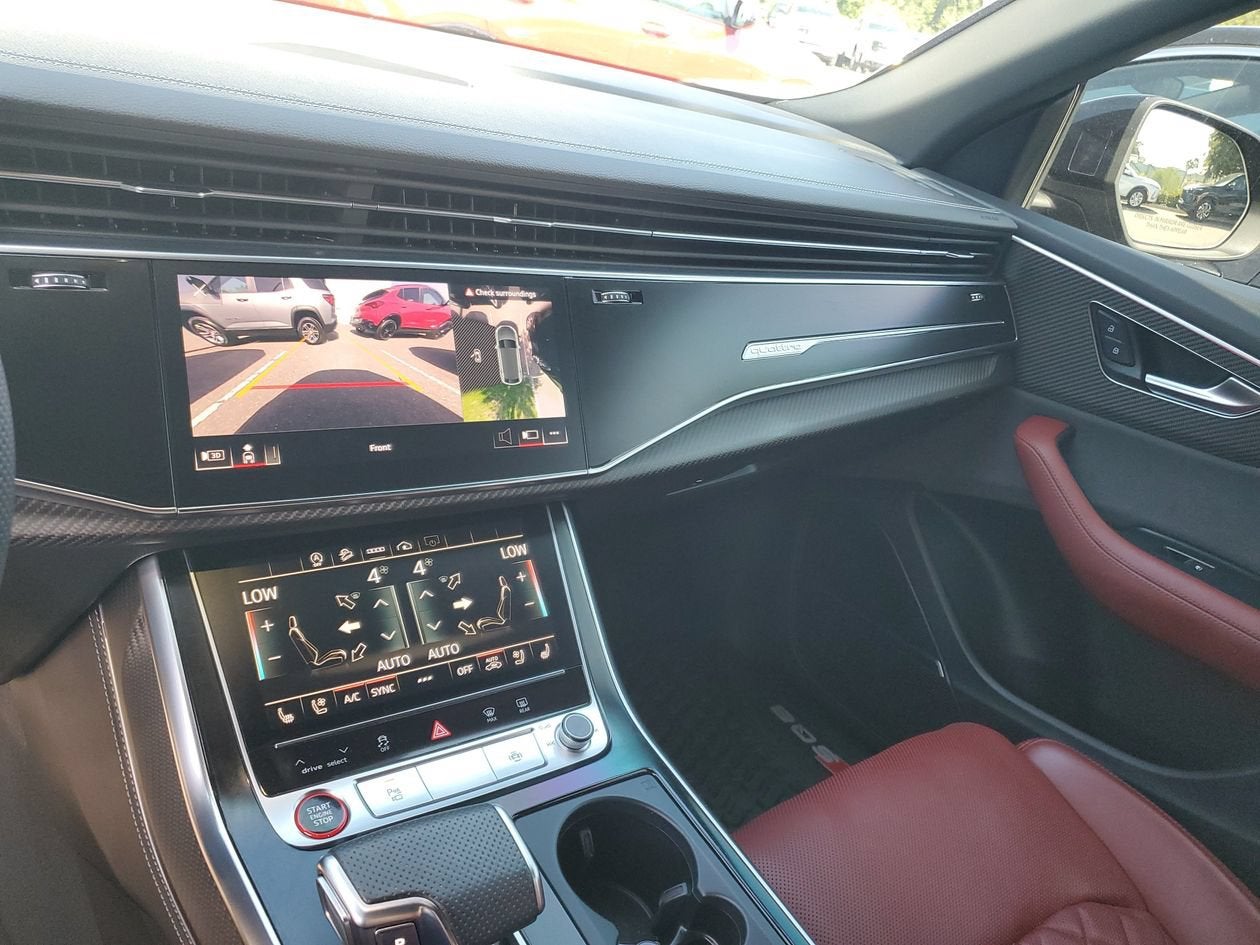 2024 Audi SQ8 Premium Plus