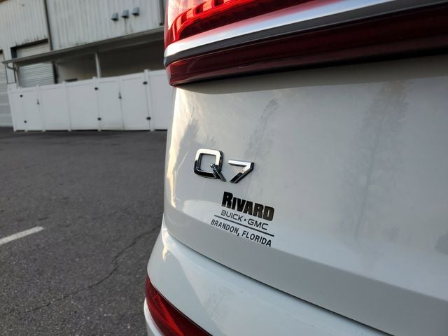 2021 Audi Q7 Premium Plus