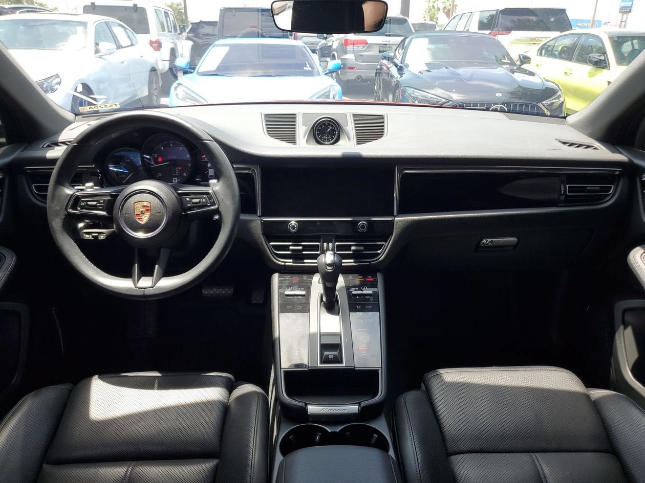2025 Porsche Macan 4DR AWD