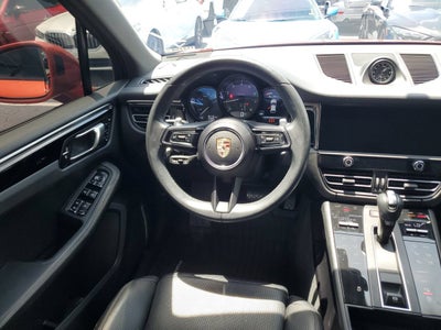 2025 Porsche Macan 4DR AWD