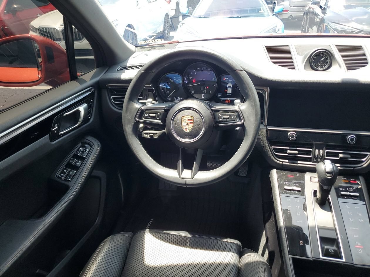2025 Porsche Macan 4DR AWD