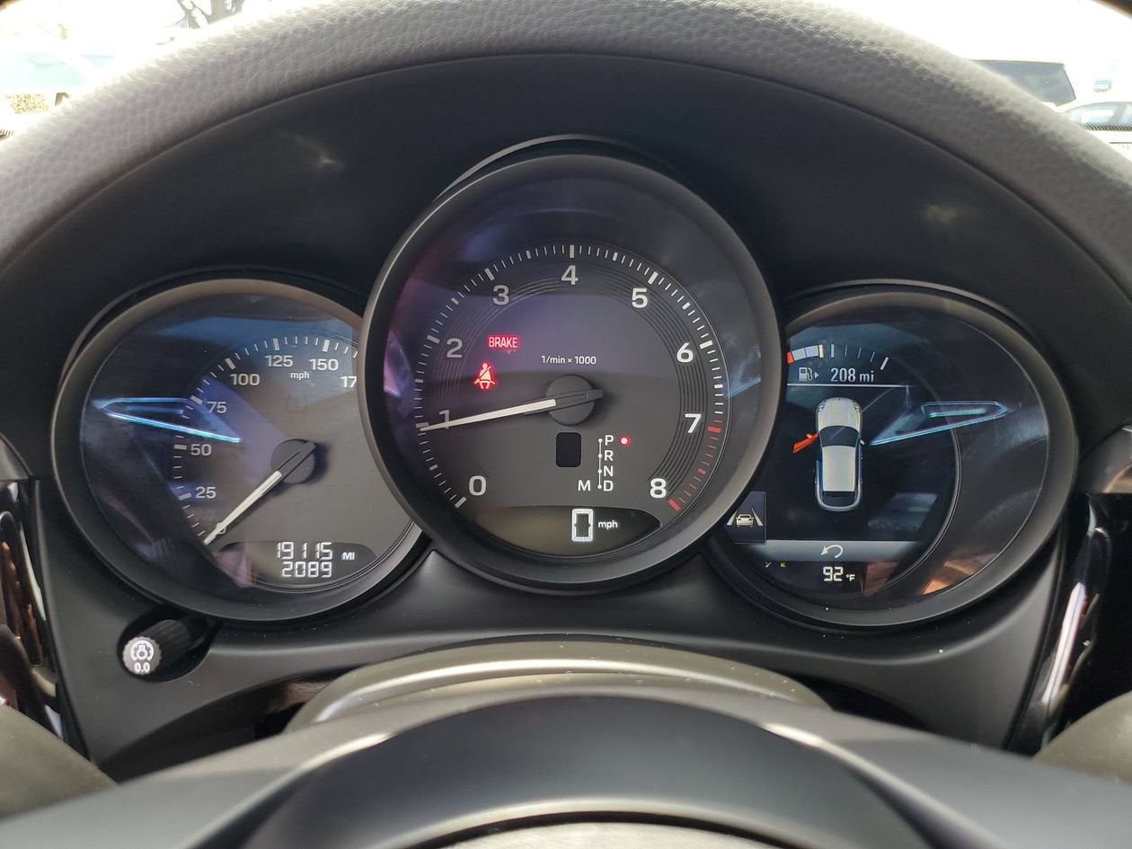 2025 Porsche Macan 4DR AWD