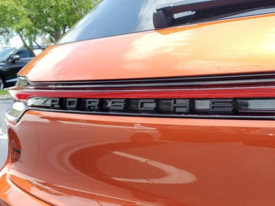 2025 Porsche Macan 4DR AWD