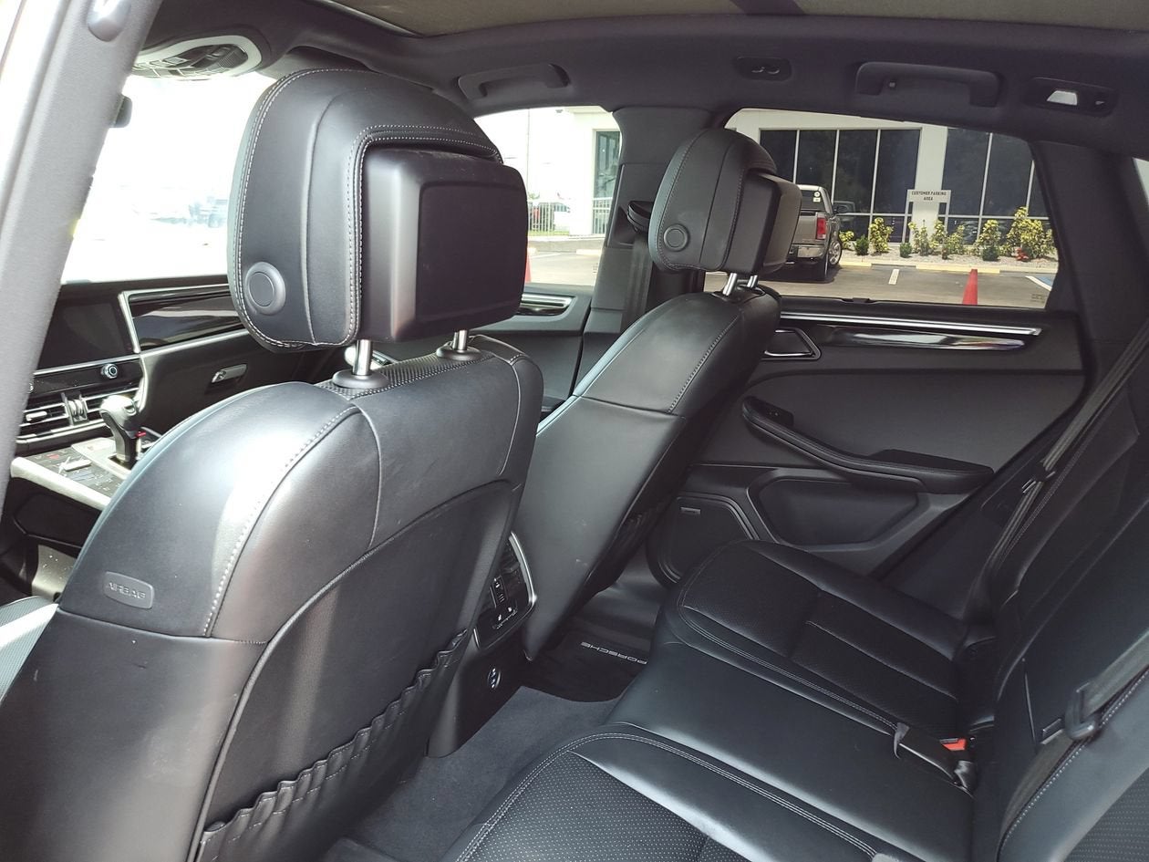2025 Porsche Macan 4DR AWD