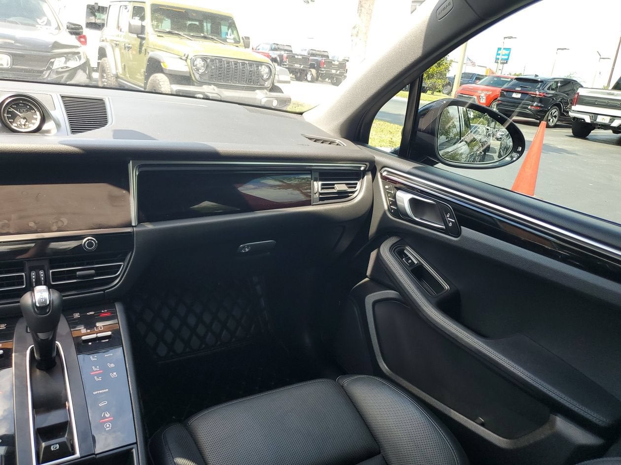 2024 Porsche Macan S