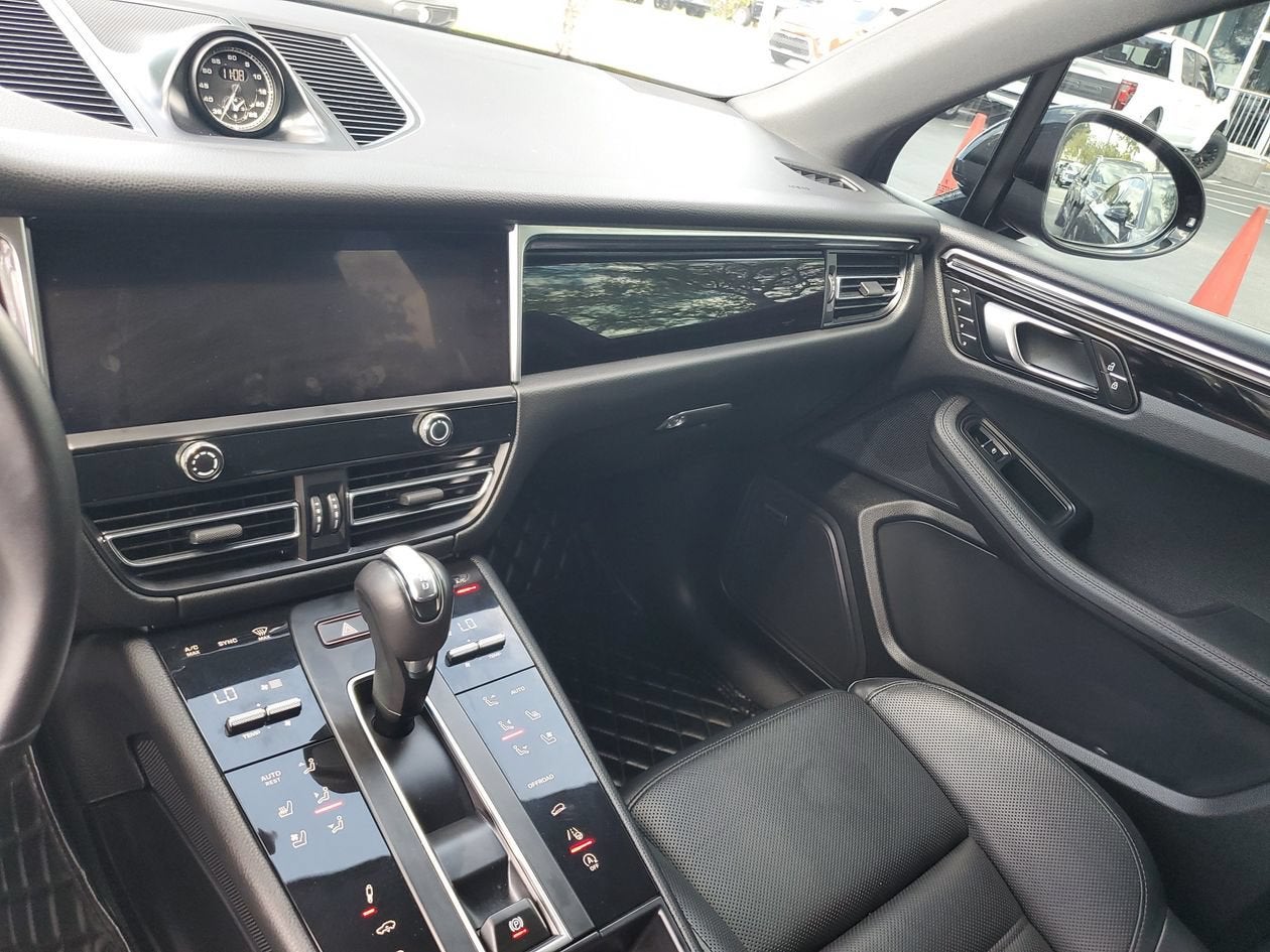 2024 Porsche Macan S