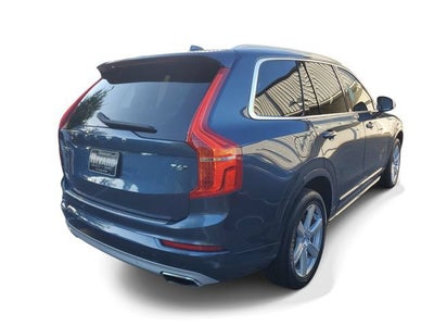2021 Volvo XC90 Momentum