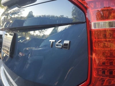 2021 Volvo XC90 Momentum