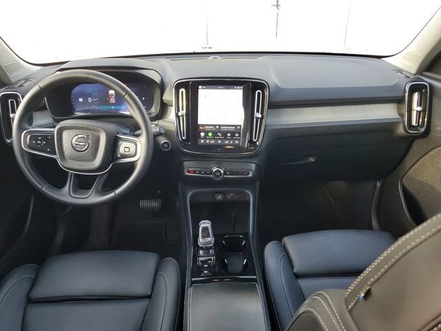 2026 Volvo XC40 Plus