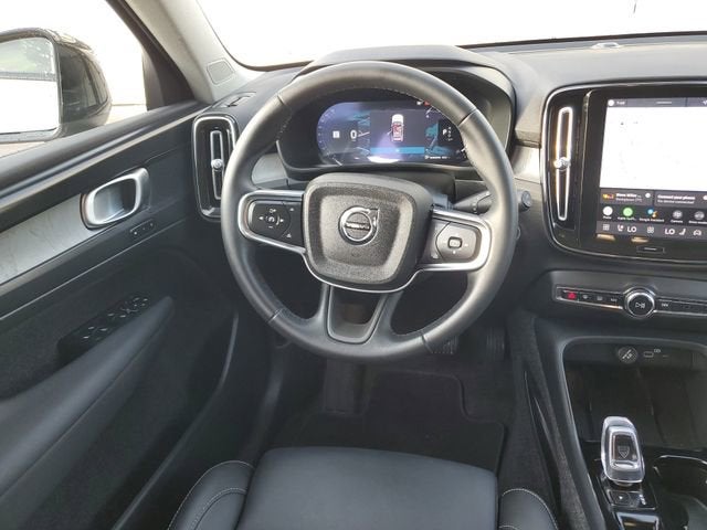 2026 Volvo XC40 Plus
