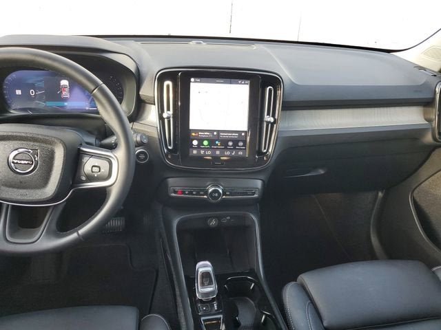 2026 Volvo XC40 Plus