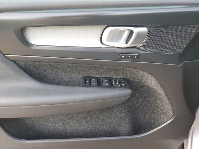 2026 Volvo XC40 Plus
