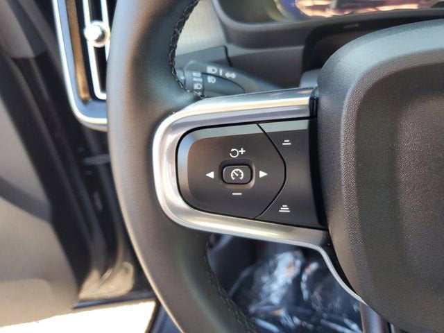 2026 Volvo XC40 Plus