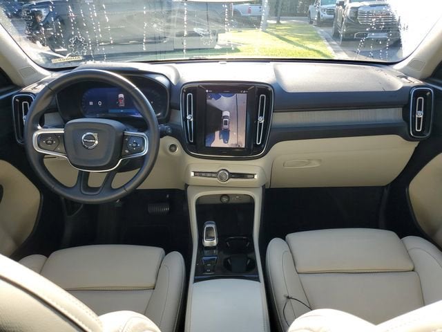 2026 Volvo XC40 Plus