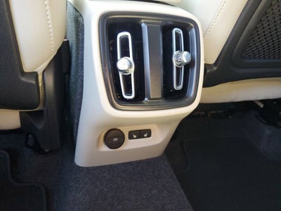 2026 Volvo XC40 Plus