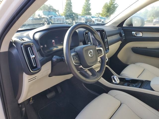 2026 Volvo XC40 Plus