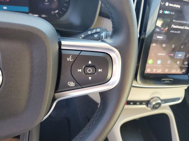 2026 Volvo XC40 Plus