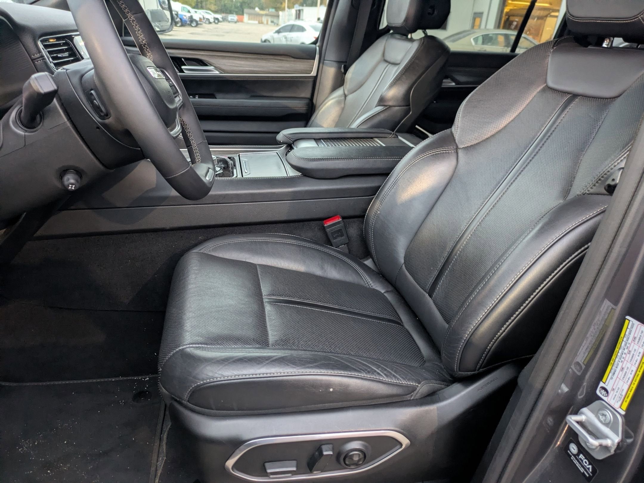 2024 Jeep Wagoneer Series II